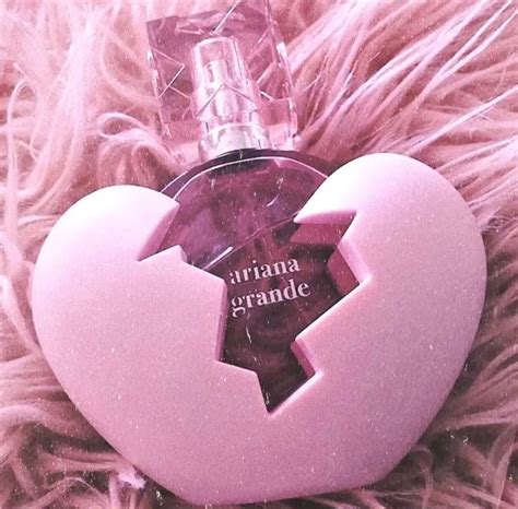 The Bottle Is Stunning I Cant Even Imagine How It Smells Ariana