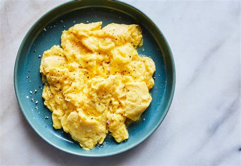 This Is How You Get The Best Scrambled Eggs The New York Times