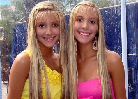 Twin Tastic These Celebrity Pairs Will Shock You Page 61