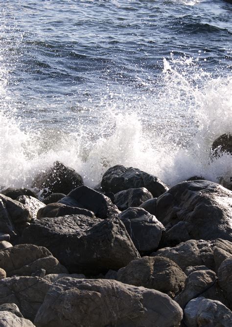 Free Stock Photo 2592-breakwater waves | freeimageslive