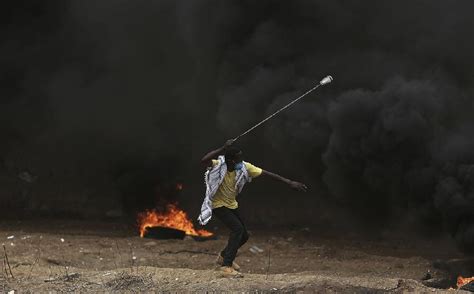 70 Palestinians Hurt In Border Protests