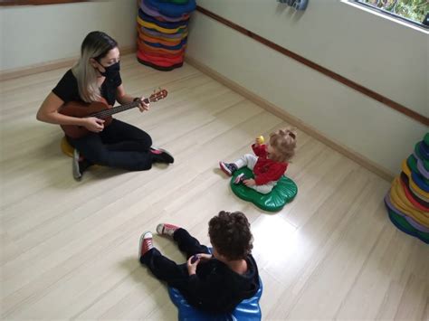 Musicalização Infantil Contribui Para O Desenvolvimento Dos Bebês Gru