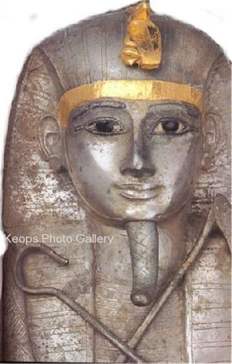 Lata panowania i kontrowersje wokół długości rządów. The Silver Pharaoh Psusennes I | Egyptian art, Egypt ...