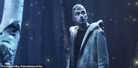 Zayn Malik Performs In Empty Theatre For New Vibez Music Video Daily