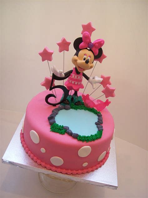 Minnie Mouse Cake 8 Inch 195 • Temptation Cakes Temptation Cakes