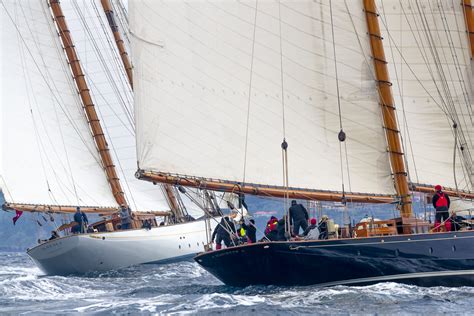 Mega Schooner Match Race On The Bay Of Naples Sailing Magazine
