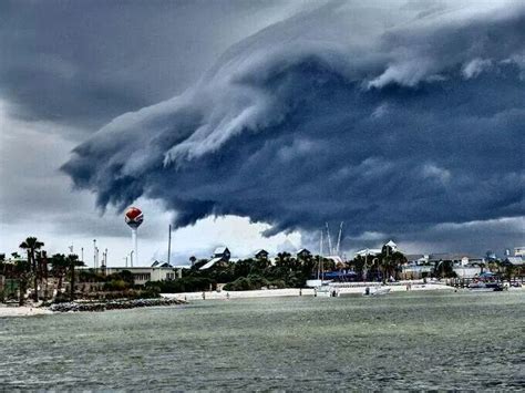 Storm Moving In On Pensacola Beach Pensacola Beach Wild Weather