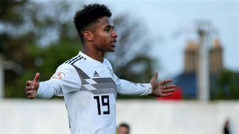Check spelling or type a new query. FC Bayern München, News und Gerüchte: Adeyemi spricht über ...