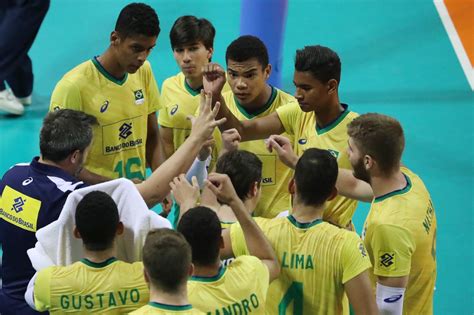 O time brasileiro venceu por 3 sets a 0 com as parciais de 2522 horário e onde assistir confira a tabela do vôlei masculino nas olimpíadas de tóquio 2021. Mundial de Vôlei Masculino sub-19 2019 - Dia 4 - Surto ...