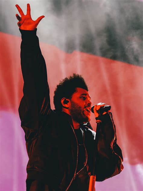 The weeknd gained widespread critical acclaim for his three mixtapes, house of balloons, thursday the weeknd released two songs in collaboration with the film fifty shades of grey, with earned it. The Weeknd - Wikipedia