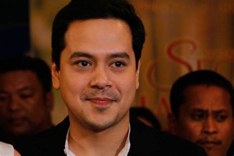 Born on 24th june, 1983 in manila, philippines, he is famous for loveteam with bea alonzo in kay tagal kang hinintay (2002) in a career that spans. 'Art lover' John Lloyd spotted at exhibit | Philstar.com