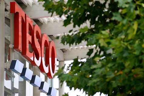 Tesco Reinstates Dividend As Half Year Profits Swell To £562m Ibtimes Uk