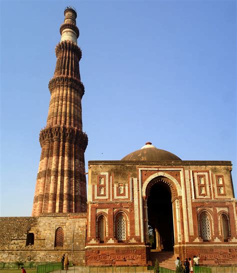 Mapa Qutab Minar Nueva Delhi India El Minarete De Ladrillo Más