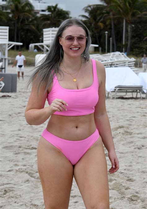 Iskra Lawrence In Pink Bikini At The Beach In Miami Gotceleb