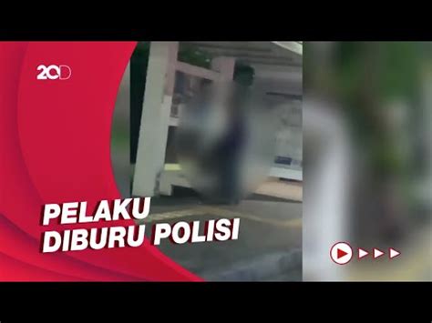 Free yang lagi viral m3s m di halte bus no sensor mp3. Download Vidio Asusila Di Halte Bus No Sensor - Viral ...