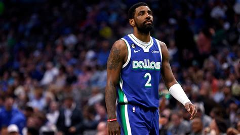 Kyrie Irving Re Signs With Mavericks For 3 Years 126 Million Report