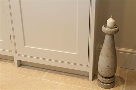 Handmade Painted Shaker Kitchen With Cock Beading In Slaked Lime