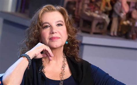 Stefania sandrelli:ho avuto un orgasmo mentre partorivo! Stefania Sandrelli, dichiarazione shock: "Sono stata ...
