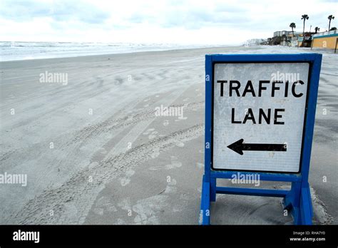 A sign indicating the traffic lane on Daytona Beach, Florida where