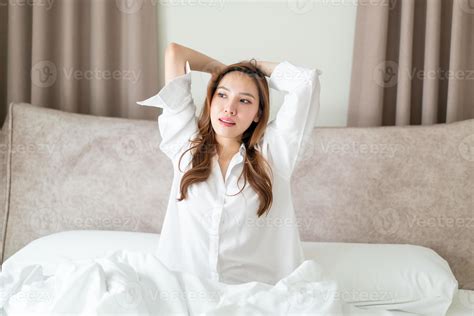 Portrait Beautiful Woman Wake Up On Bed 4632347 Stock Photo At Vecteezy