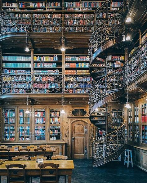 A Book Lovers Paradise 📚📚 Regram Beautiful Library Home Libraries
