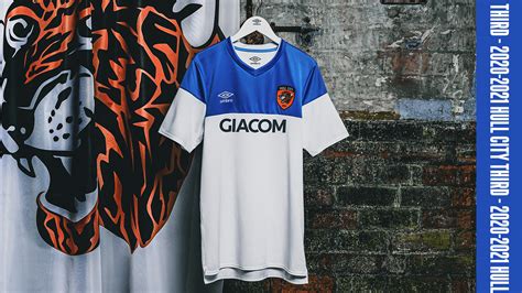 Under the magnifying glass, the new kit displays a blue tone in which we see a series of. Форма "Халл Сити" 20/21 | Footykits.ru - Все о футбольной ...