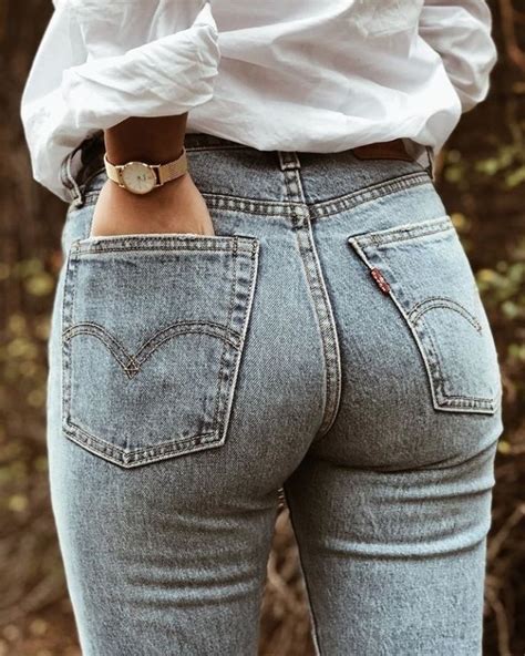 Vintage Levi S In 2020 Levi Jeans Women Tight Jeans Girls Girls Jeans