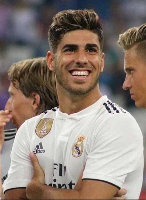 Full football team, 11 players. Pin by Mark Brown on Beautiful looking Men | Real madrid ...