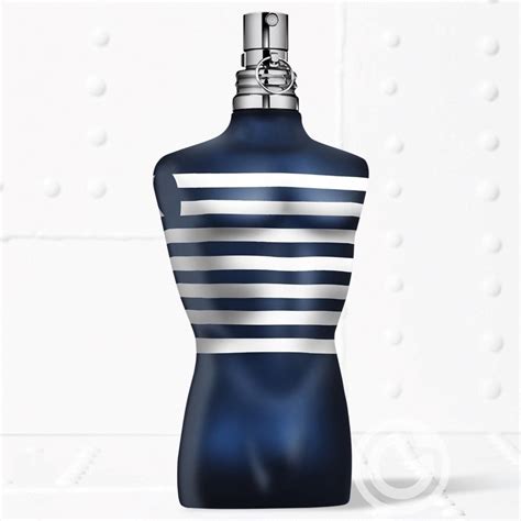 The marine and unusual heart center notes blend in with seaweed, sand, sea water and driftwood while the deep animal wildlife and spice base notes leave an impression of vanilla. Le Male In the Navy Jean Paul Gaultier Eau de Toilette ...