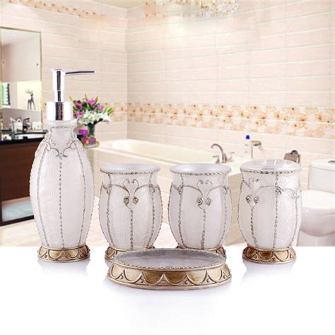 Hand Crafted Pearl White Set Of 5 Pc Resin Bath Vintage France Bathroom