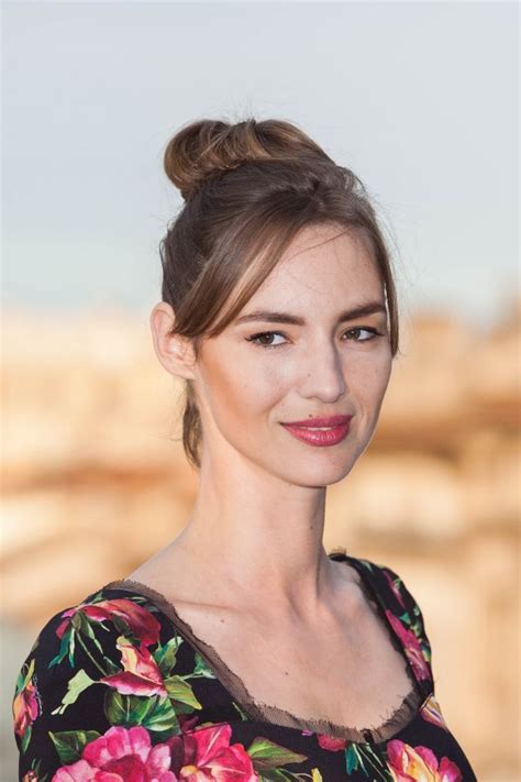 Petite blague par louise bourgoin. Louise Bourgoin, nouvelle ambassadrice L'Oréal Paris - Actualité : People (#975089)