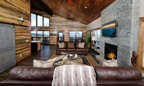 Get the best discounts on gatlinburg cabin rental deals with numerous special offers for cabins of all sizes in the smoky mountains. Looking Glass - Gatlinburg Cabins | Gatlinburg Cabin ...