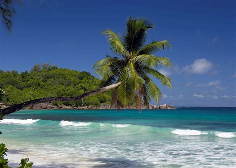 The map shows seychelles with cities, towns, expressways, main roads and streets. Seychelles island hopping: La Digue & Praslin | Audley Travel