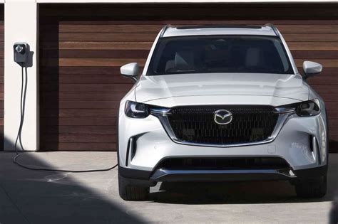 Mazda Cx 90 Phev Could Add Fun And Functionality To The 3 Row Suv Segment