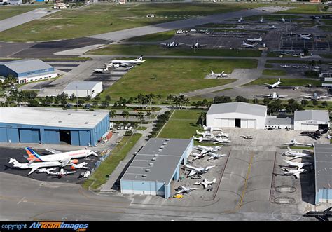 Miami Opa Locka Airport Yv560t Aircraft Pictures And Photos