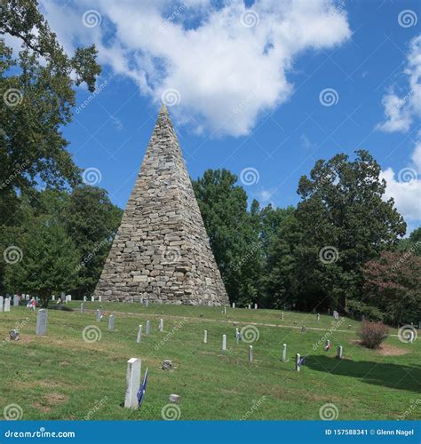 Monument To The Confederate War Dead Editorial Photo Image Of Daytime