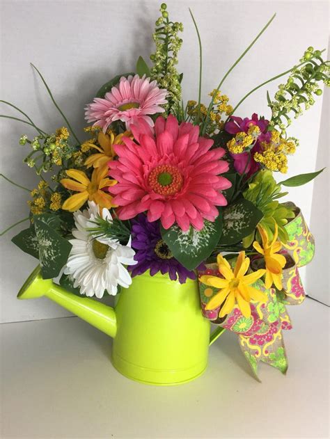 Daisy Watering Can Floral Arrangement Free Etsy Floral Arrangements