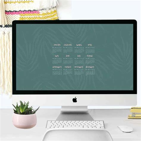 Oh So Lovely Blog Shares 11 Free 2018 Desktop Calendar Wallpapers In
