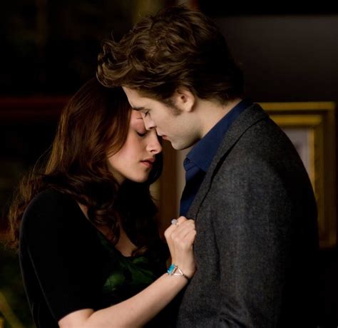 Kristen Stewart Calls Robert Pattinson ‘best’ Shows Gratitude To Twilight For Her Career
