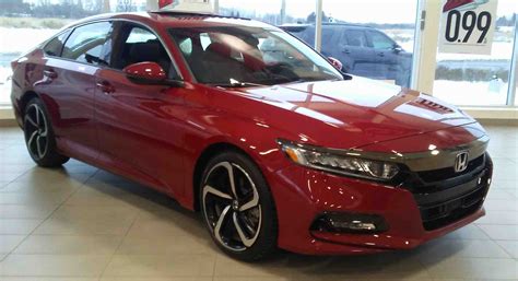 The optional manual transmission, however, lacks the precision found in more sporting hondas like the civic si and type r. Showroom Showoff: 2018 Accord Sport Sedan - Dow Honda