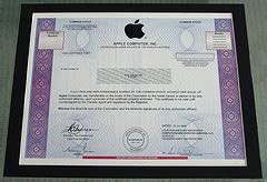 Item ordered may not be exact piece shown. Apple's largest shareholder sells $49 million worth of shares | Ars Technica