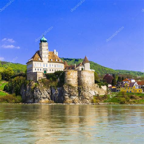 Schonbuhel Castle Danube River Austria — Stock Photo © Maugli 100732048