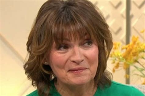 Itvs Loraine Kelly Reacts To Scandal Saying Her Boobs Are Perky Daily