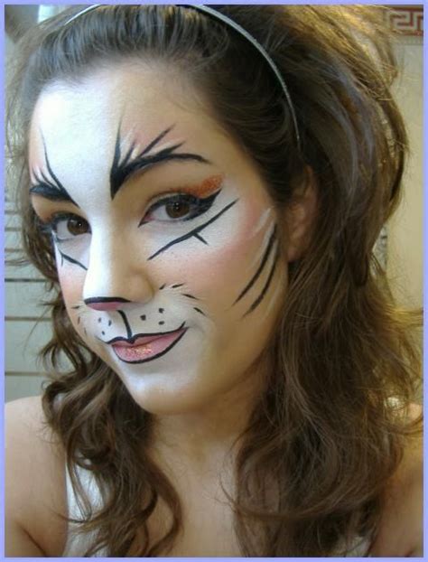You can make them a single color, or a few colors, or then i finished the cat by coloring in the bottom half of his face with soft pinks, lavenders and blues. makeupdramatics | Cat halloween makeup, Animal makeup, Cat ...