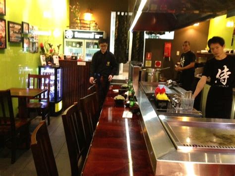 A unique japanese restaurant with live teppanyaki table cooking and a sushi bar. Samurai Teppanyaki House - Adelaide