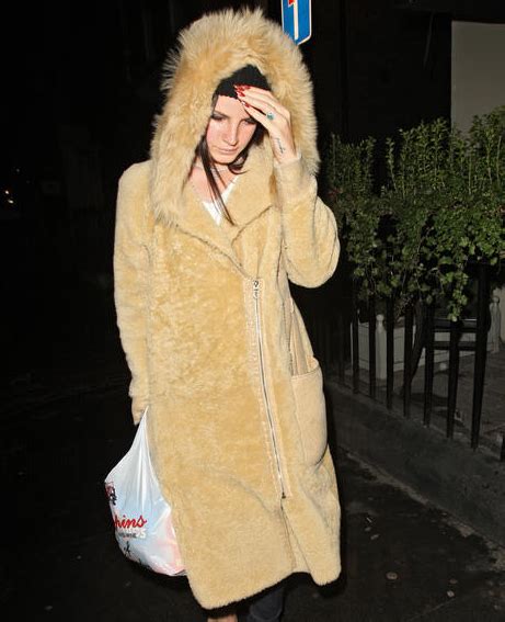 Lana Del Rey Fur Coat Fashion How To Wear Fur Fashion