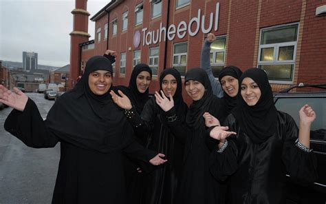 Muslim Faith Schools Top List Of Gcse League Tables About Islam