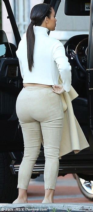 Welcome To Angel Ojukwus Blog Kim Kardashian Wears Very Tight Curve Hugging Cream Trousers