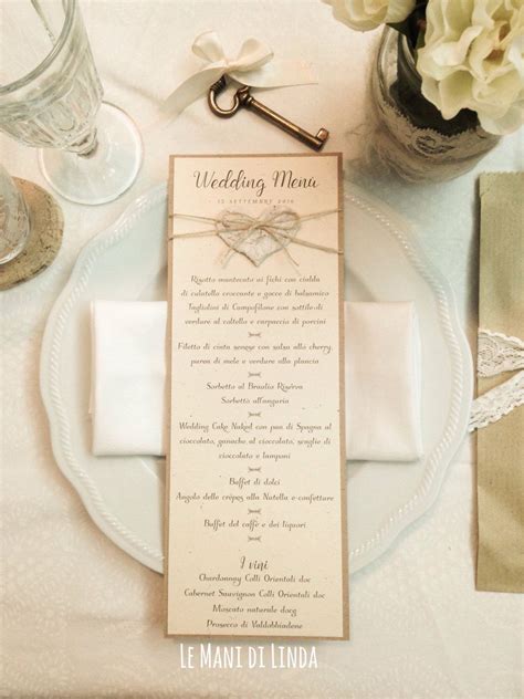 Tableau de mariage shabby chic con cornice di riciclo. 10 Country/Shabby Chic menu | Menu di nozze, Nozze, Matrimonio