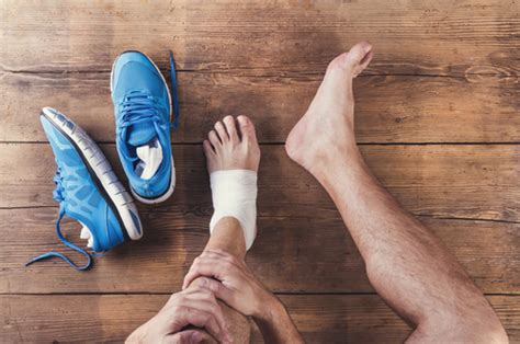 How To Protect Yourself From Spring Sports Injuries Summit Health